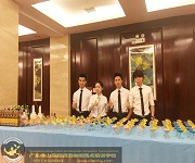 廣州陽光五星級酒店學(xué)員調(diào)酒活動實踐