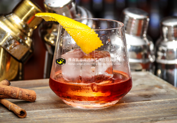 調酒培訓學校零基礎的人可以去嗎？