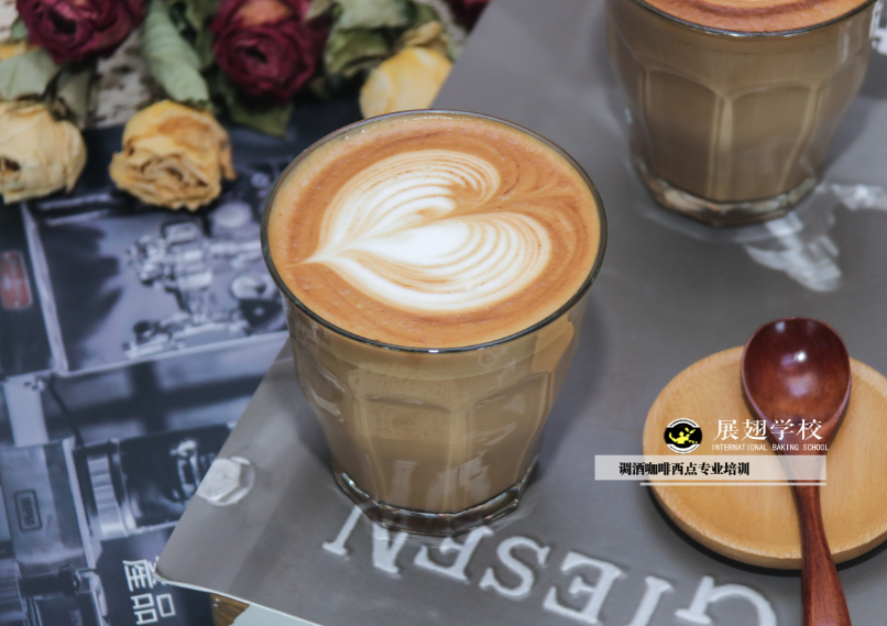 開咖啡店,加盟好嗎?還是創(chuàng)業(yè)好?